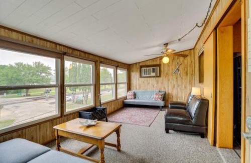 Bagley House | Walk to Wyalusing Beach: Cabin w/River View!