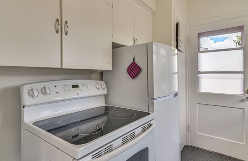 Piedmont Apartment | Walkable North Portland Home Near Peninsula Park