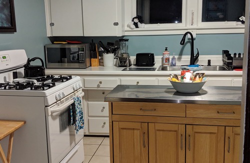Coeur d'Alene House | Walking distance everywhere, yard, front porch and hot tub!