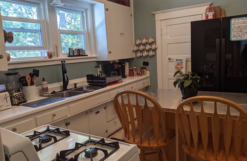 Coeur d'Alene House | Walking distance everywhere, yard, front porch and hot tub!