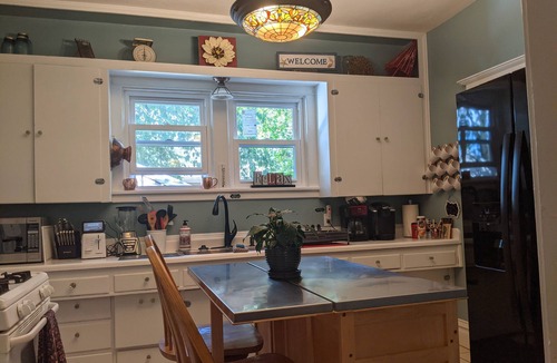 Coeur d'Alene House | Walking distance everywhere, yard, front porch and hot tub!