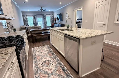 Auburn House | War Eagle Landing