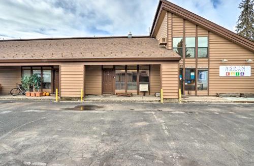 McCall Apartment | Warm McCall Condo: Half-Mile to Payette Lake!