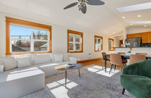 North Admiral House | Warm & Tranquil Haven: Gym, Office, Patio