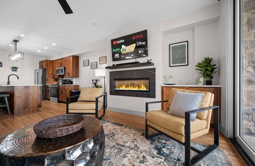 Garden City Condo | Water's Edge 102 | Bear Lake Views| Lakeside Unit