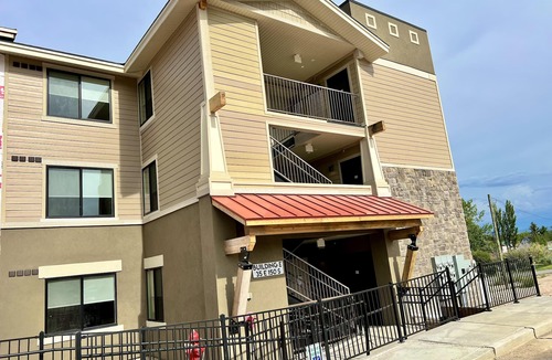 Garden City Apartment | Water's Edge Suite 201 - Beautiful, Spacious & Luxurious