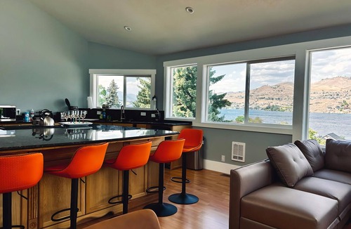 Chelan Apartment | Water Street Retreat Lake Chelan
