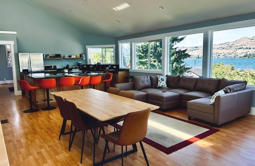 Chelan Apartment | Water Street Retreat Lake Chelan