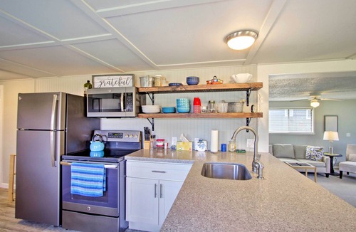 Anderson Island House | Waterfront Anderson Island Home w/Kayaks