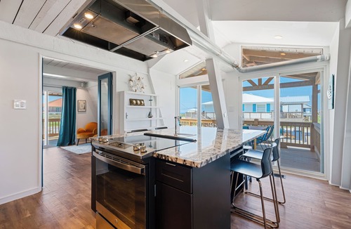 Silver Cay Cottage | Waterfront Beach Cottage