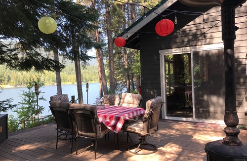 Cusick Cabin | Waterfront Cabin on the beautiful Pend Oreille River.
