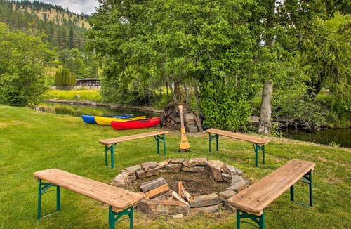 St. Maries Cabin | Waterfront Cabin w/2 Boat Docks & Mtn Views!