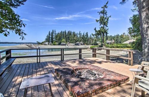 Gig Harbor House | Waterfront Cabin with Fire Pit in Gig Harbor!
