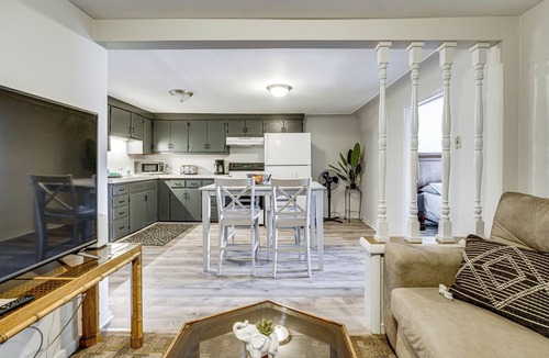 Port Huron Condo | Waterfront Condo 2 Mi to Historic Dtwn Port Huron!