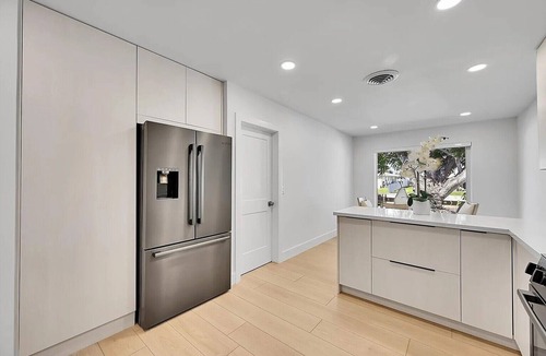 Garden Isles House | waterfront corner lot