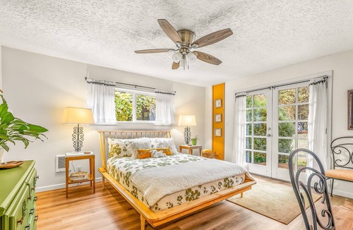 Longview Cottage | Waterfront Cottage w/ Large Covered Porch, BBQ, and Fire Pit