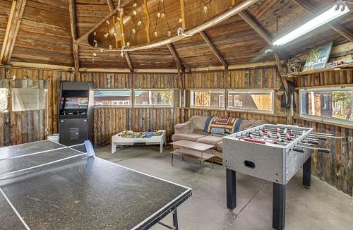 Puposky House | Waterfront Hideaway on Gull Lake: Fish & Boat!