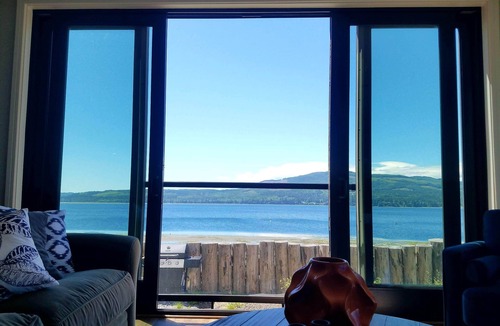 Adelma Beach House | Waterfront Home 1800 SQFT, Monthly Rental- 10 min from Downtown Port Townsend