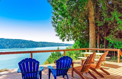 Rollingbay House | Waterfront Home on Puget Sound w/ Gourmet Kitchen, Deck & Wood Stove - Dogs OK!