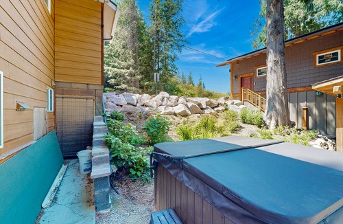 Sandpoint House | Waterfront home with private hot tub, dock & room for everyone - dog friendly