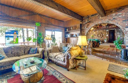 Brinnon House | Waterfront Hood Canal Home w/Pool Table!