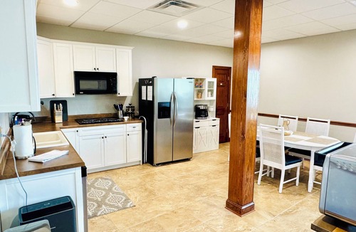 Florence Condo | Waterfront Lake Suite in the Shoals