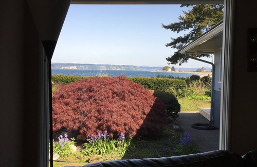 Hansville House | Waterfront - Low bank sandy beach.walk to the Point No Point Lighthouse