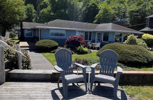 Hansville House | Waterfront - Low bank sandy beach.walk to the Point No Point Lighthouse