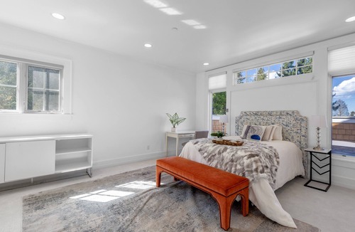Bellevue House | Waterfront Luxury House on a Huge Lot /Medina