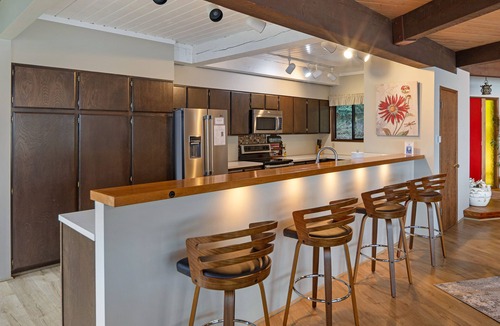 Friday Harbor House | Waterfront! On beautiful Mitchell Bay! (HV)