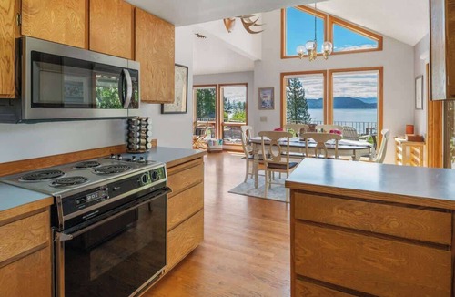 Sandpoint House | Waterfront Pet Friendly Home w AC, boat lift, dock