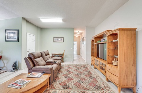 Shady Cove House | Waterfront Shady Cove Home w/Fishing Deck!