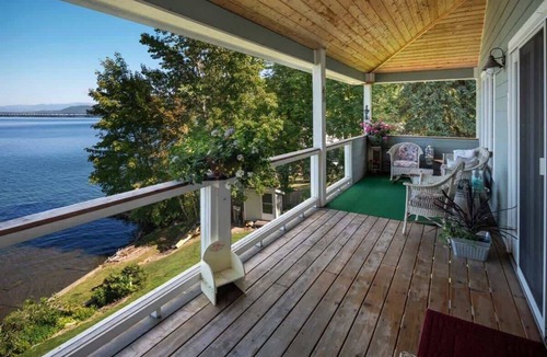 Sandpoint House | Waterfront w/dock! Family & Dog Friendly, AC