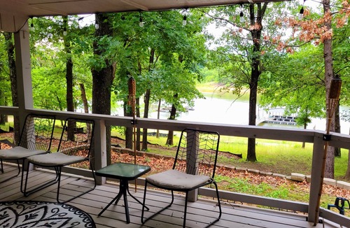 Hoyt House | Waterfront with Sandy Beach on Lake Eufaula