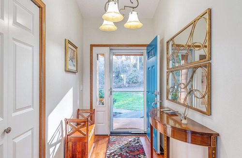 Coupeville Condo | Waterview Cozy 1-bedroom condo in beautiful Coupeville perfect for relaxing