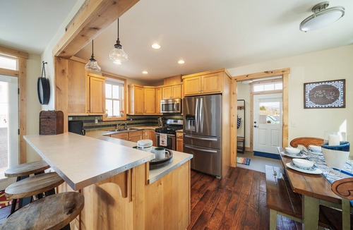 Chelan House | Welcome to Chickadee at The Lookout at Lake Chelan