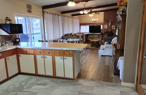 Lenore Cabin | Welcome to Lenore Lodge, located along the wild & scenic Clearwater River.