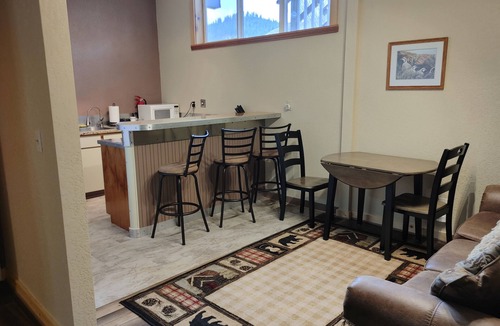 Lenore Cabin | Welcome to Lenore Lodge, located along the wild & scenic Clearwater River.
