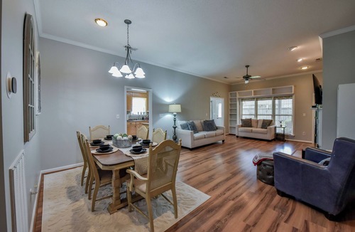 Tuscaloosa House | Welcome to Sideline Sanctuary! Book for Football Season and More!