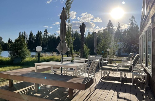 Newport Cabin | West End Sacheen Beauty! On The Water, Outstanding Views, Amazing Deck And Lawn
