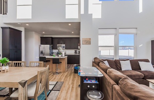 West Jordan House | West Jordan Modern Home | Fenced Yard, New Build, Sleeps 7!