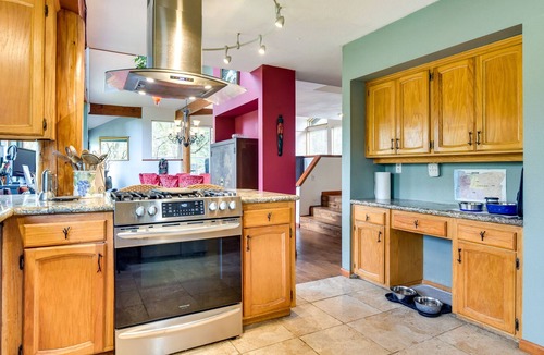 Hidden Springs House | West Linn Vacation Rental w/ Private Hot Tub