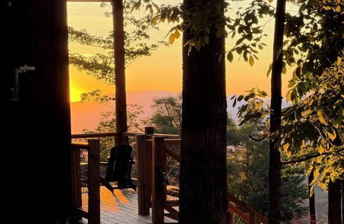 Sevierville Cottage | Where Summer Ends Beautifully | Hot Tub