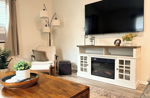 Comeback Bay House | Where the Mountains Meet the Lake-Sagle