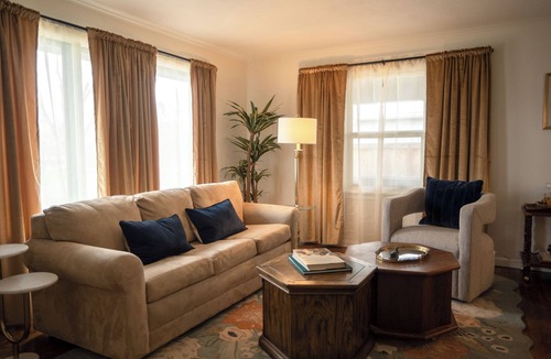 Central Point House | Whether you're here to explore the Rogue River, Crater Lake, or the Britt Festival, this location is the perfect home base for your Southern Oregon experience!