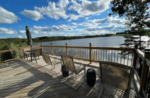 Gladwin House | Whispering Pines Lake House
