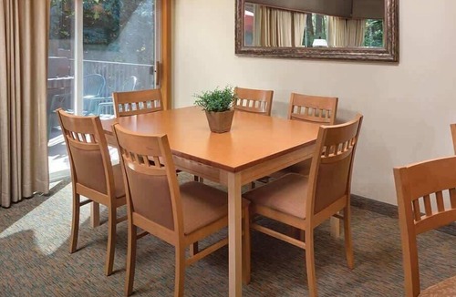 Welches Condo | Whispering Woods Resort, 2 bedroom