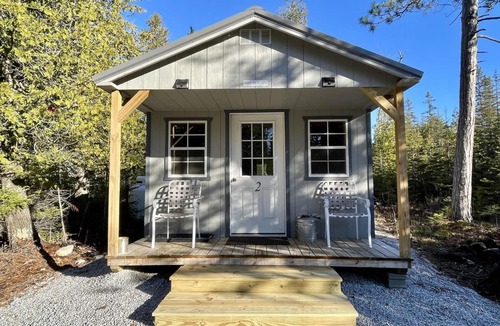Drummond Island House | White Birch Cabin - Johnswood Off Grid Cabins on Drummond Island