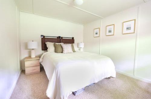 Colville House | Wilderness West Resort Cabin 6