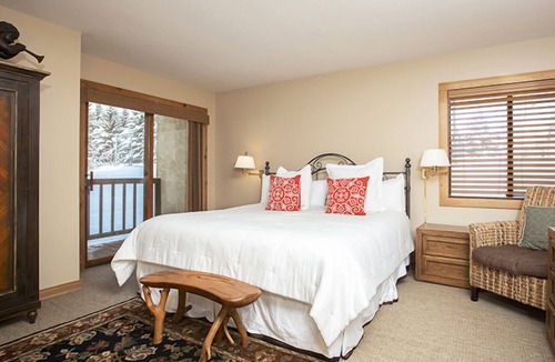 Elkhorn Hotel | Wildflower 2-Bed Condo w/Scenic Views & Steps from Village Shops & Hiking Trail